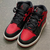 Air Jordan 1 Mid Bred Banned GS