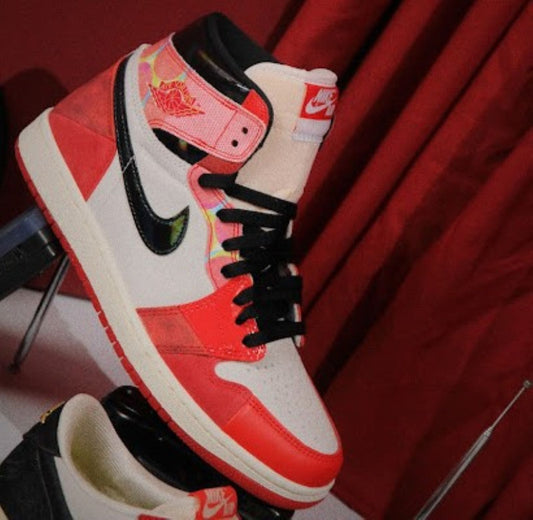 17 Pilihan Timeless Sneakers dengan Desain Klasik dan Selalu Diminati