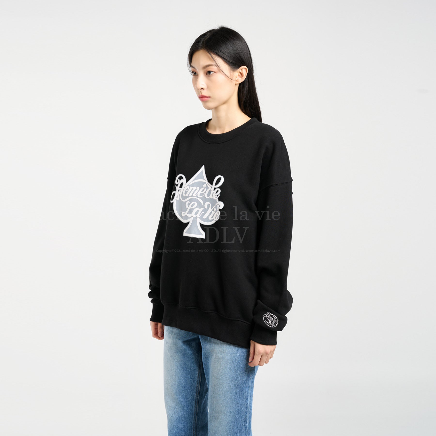 ADLV x LISA Spade Script Logo Basic Sweat Shirt