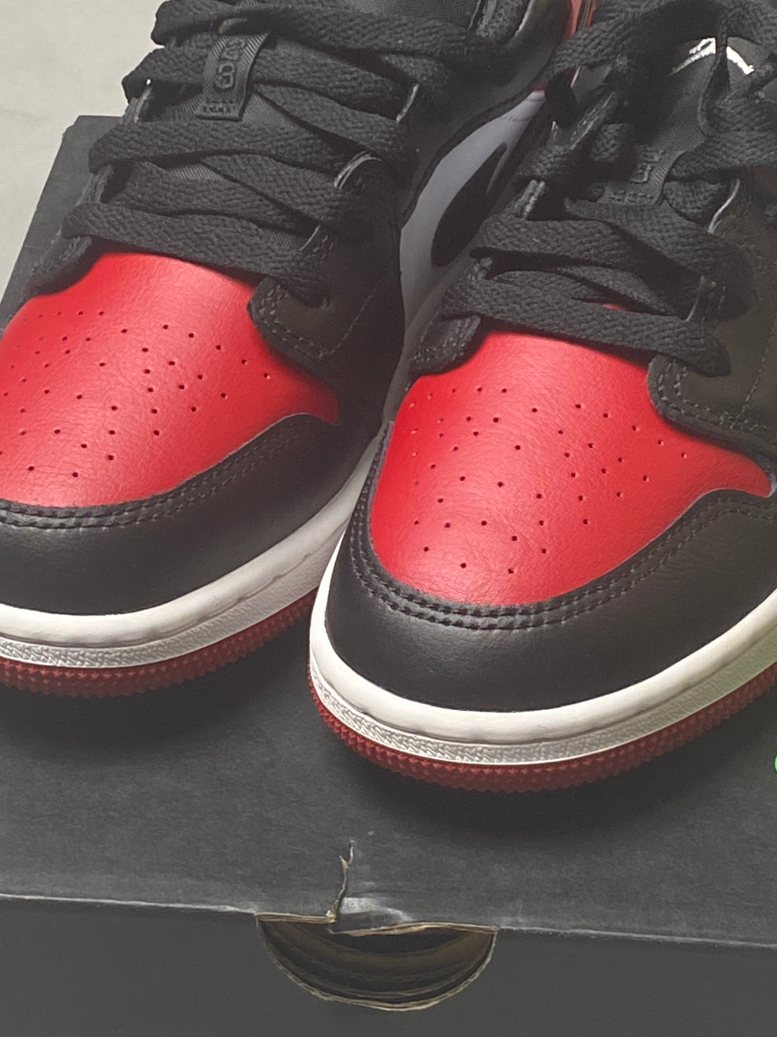 Air Jordan 1 Low Bred Toe (GS)