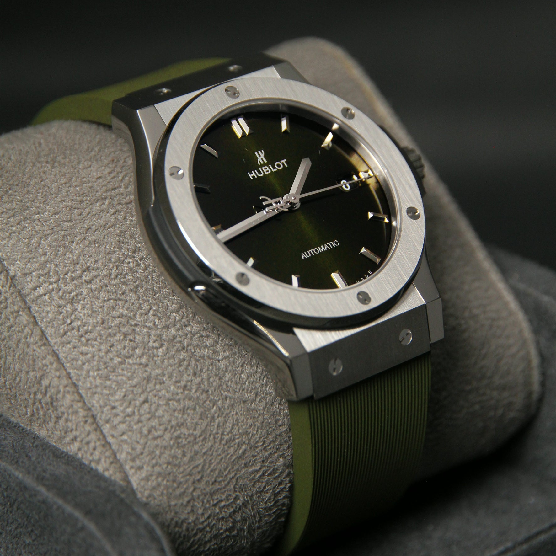 Hublot 42 Classic Fusion Titanium Green 542.NX.8970.RX