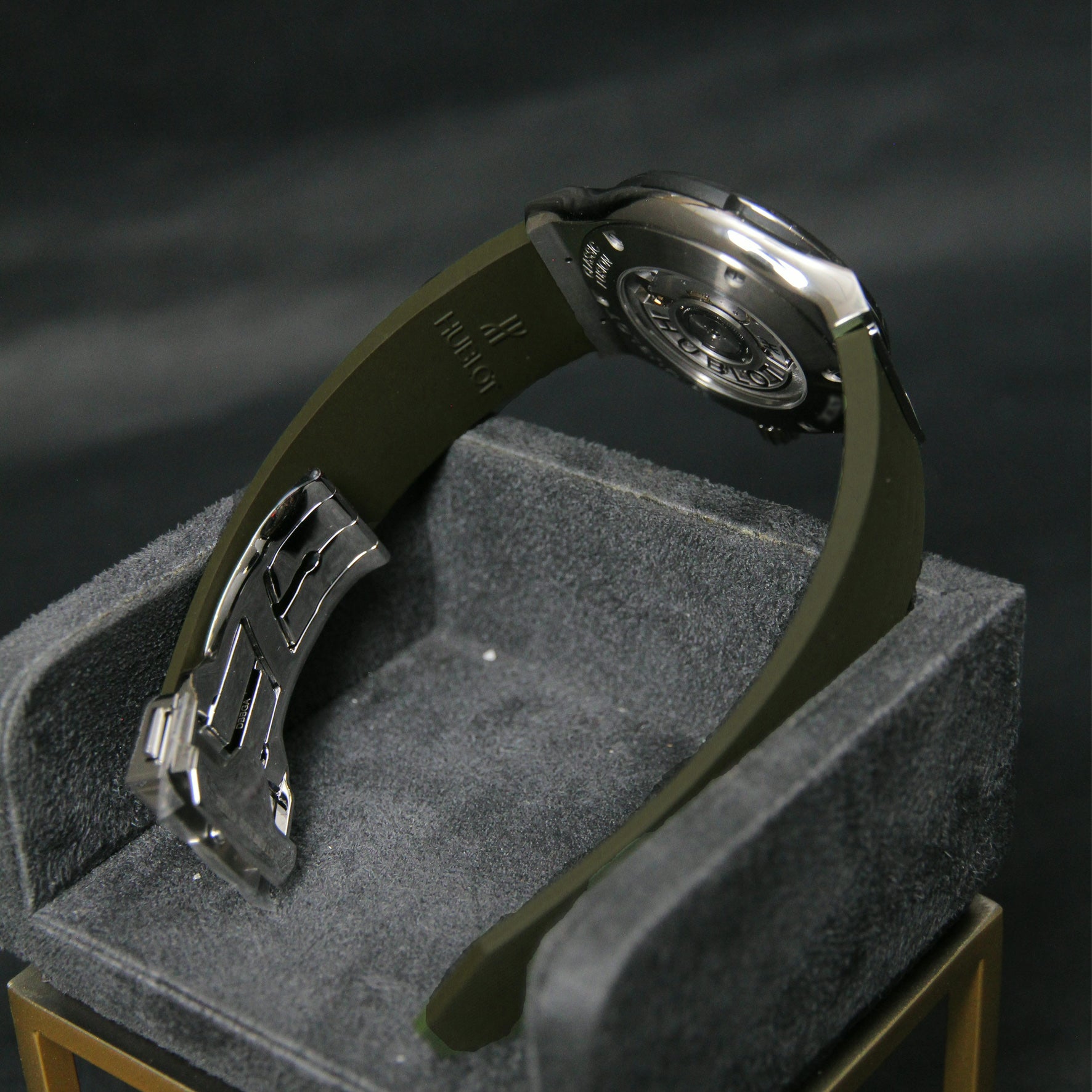 Hublot 42 Classic Fusion Titanium Green 542.NX.8970.RX
