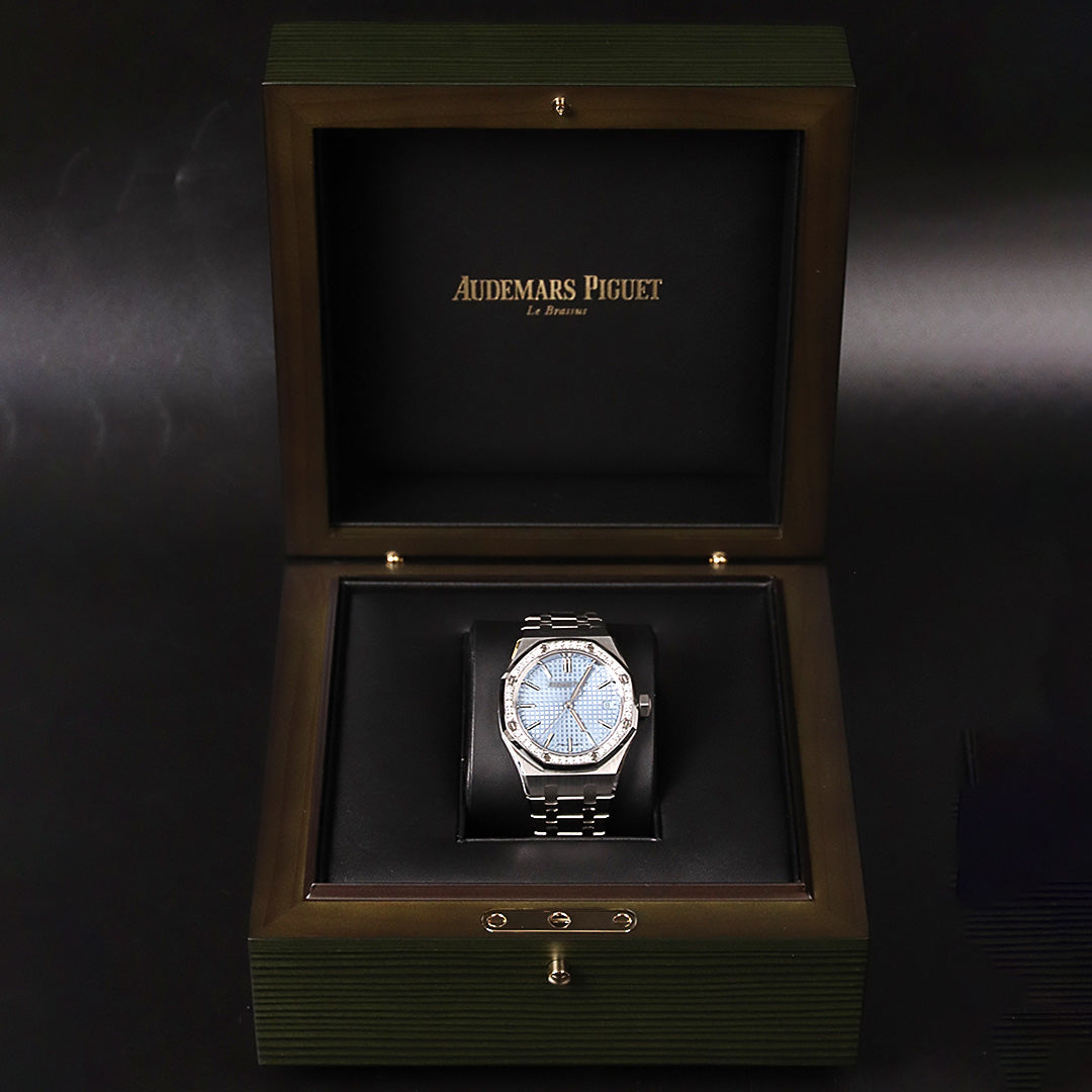 AP37 RO Light Blue Dial Diamond Bezel 15551ST.ZZ.1356ST.04