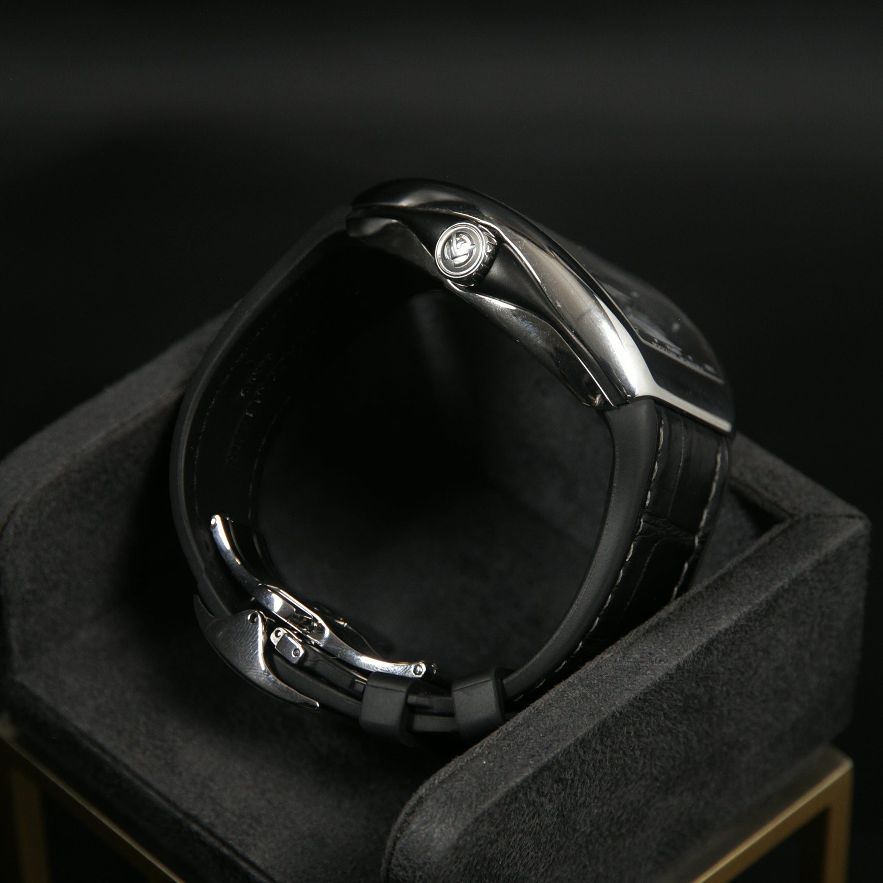 FM V45 Yachting Black Steel V45 SC DT AC NR
