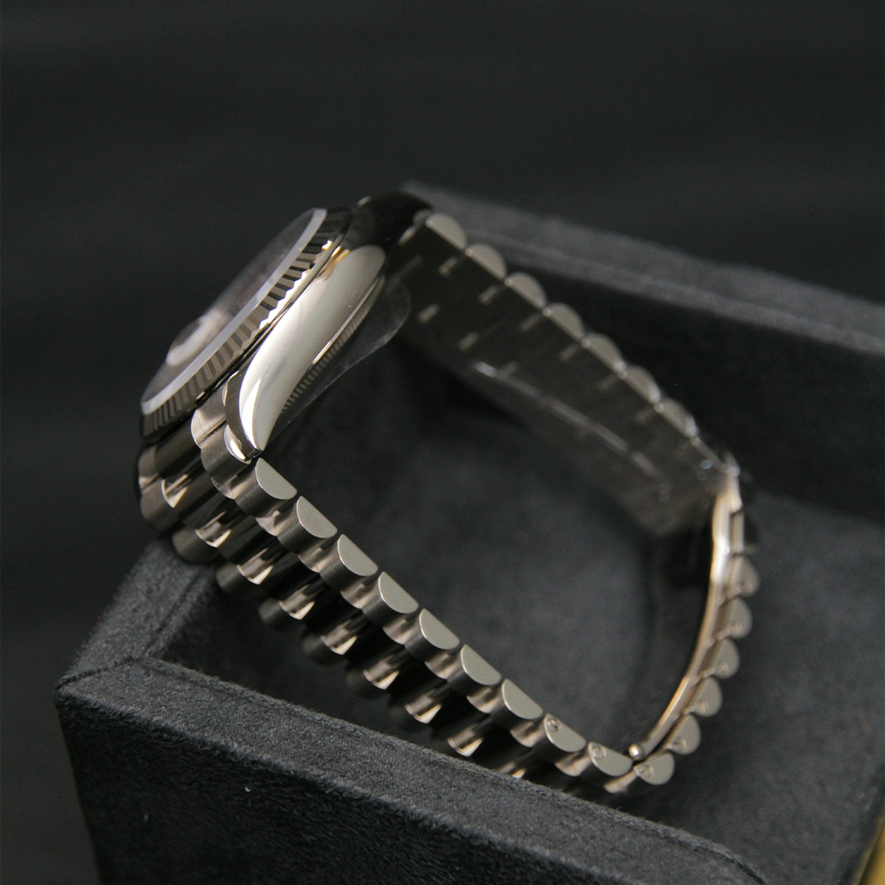 Day Date 36 WG Pink Opal Roman Diamond Dial 128239