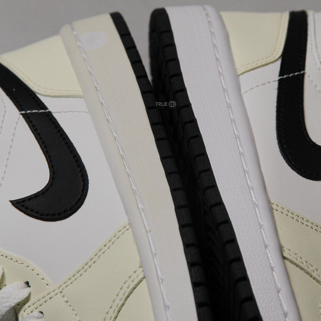 Air Jordan 1 Mid Coconut Milk (W)