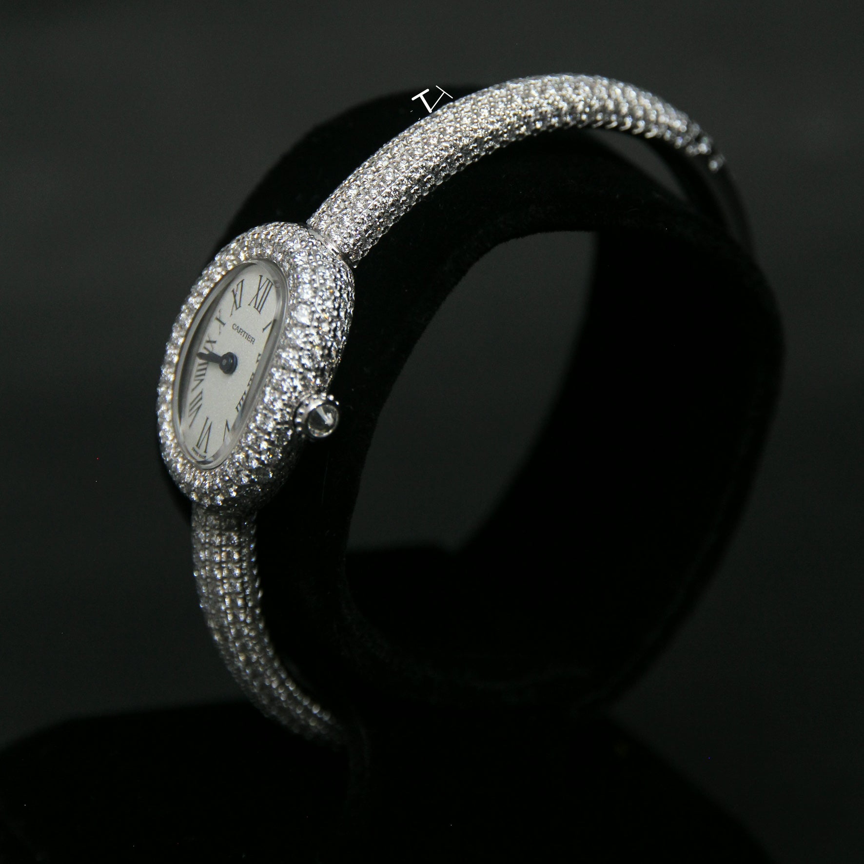 Cartier 16 Baignoire WG Mini Full Diamond White Dial HPI01773