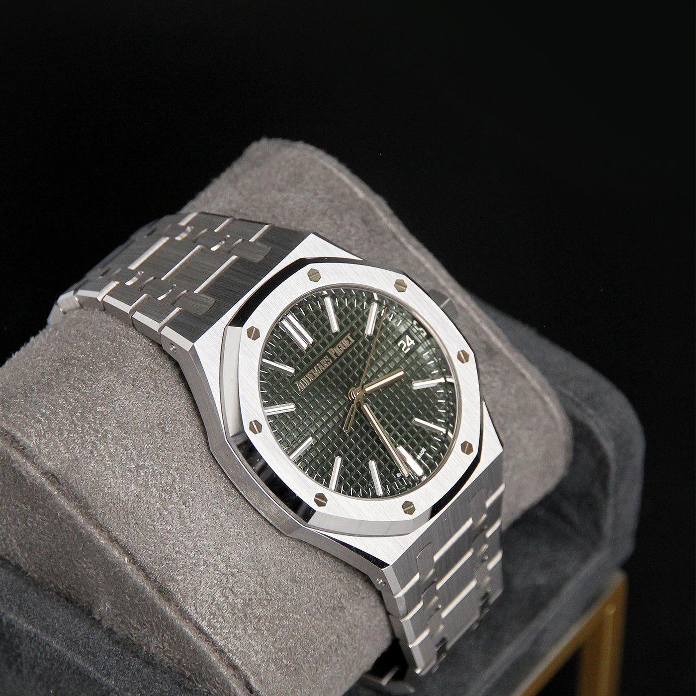 AP41 RO 50th Anniversary Khaki Green Dial 15510ST.OO.1320ST.04