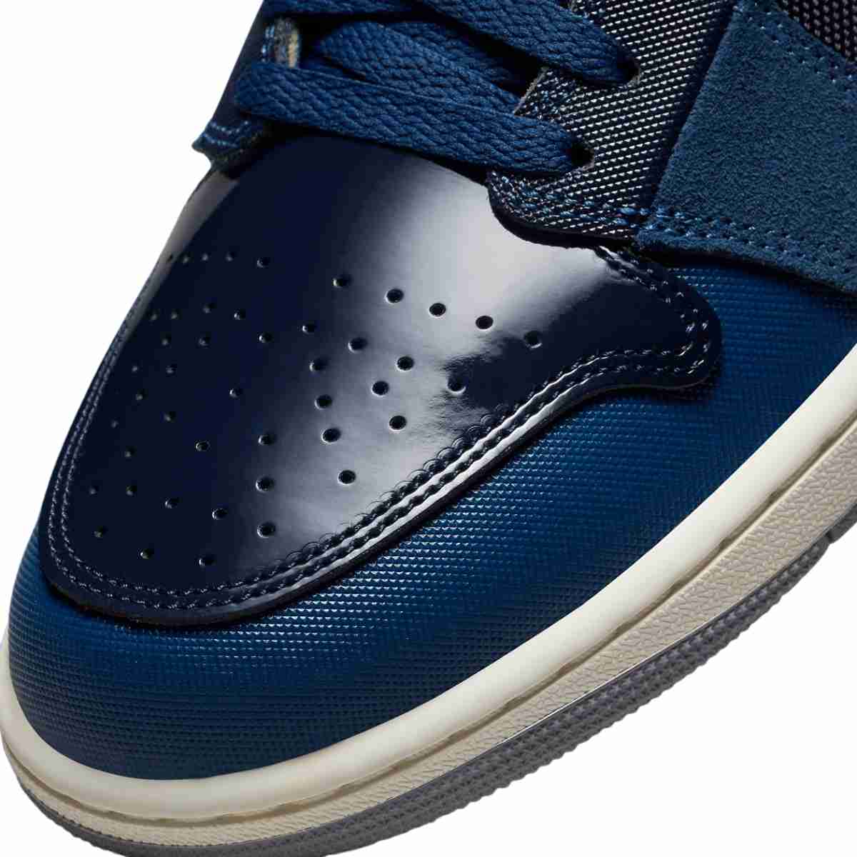 Air Jordan 1 Low SE Craft Obsidian Inside Out