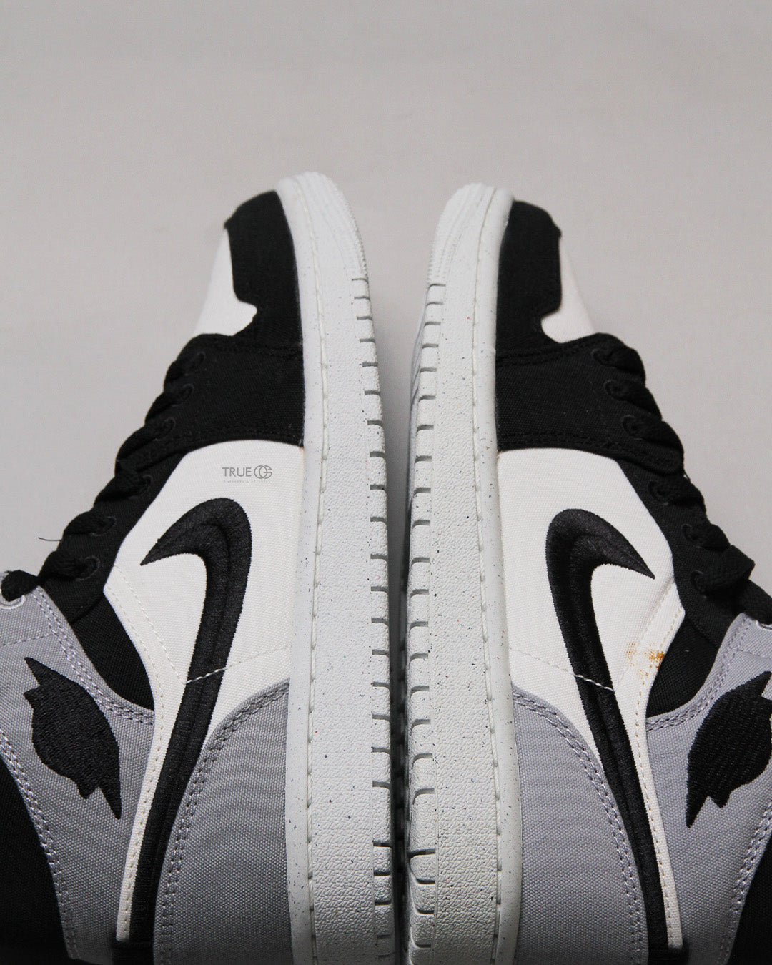 Air Jordan 1 Mid SE Light Steel Grey (W)