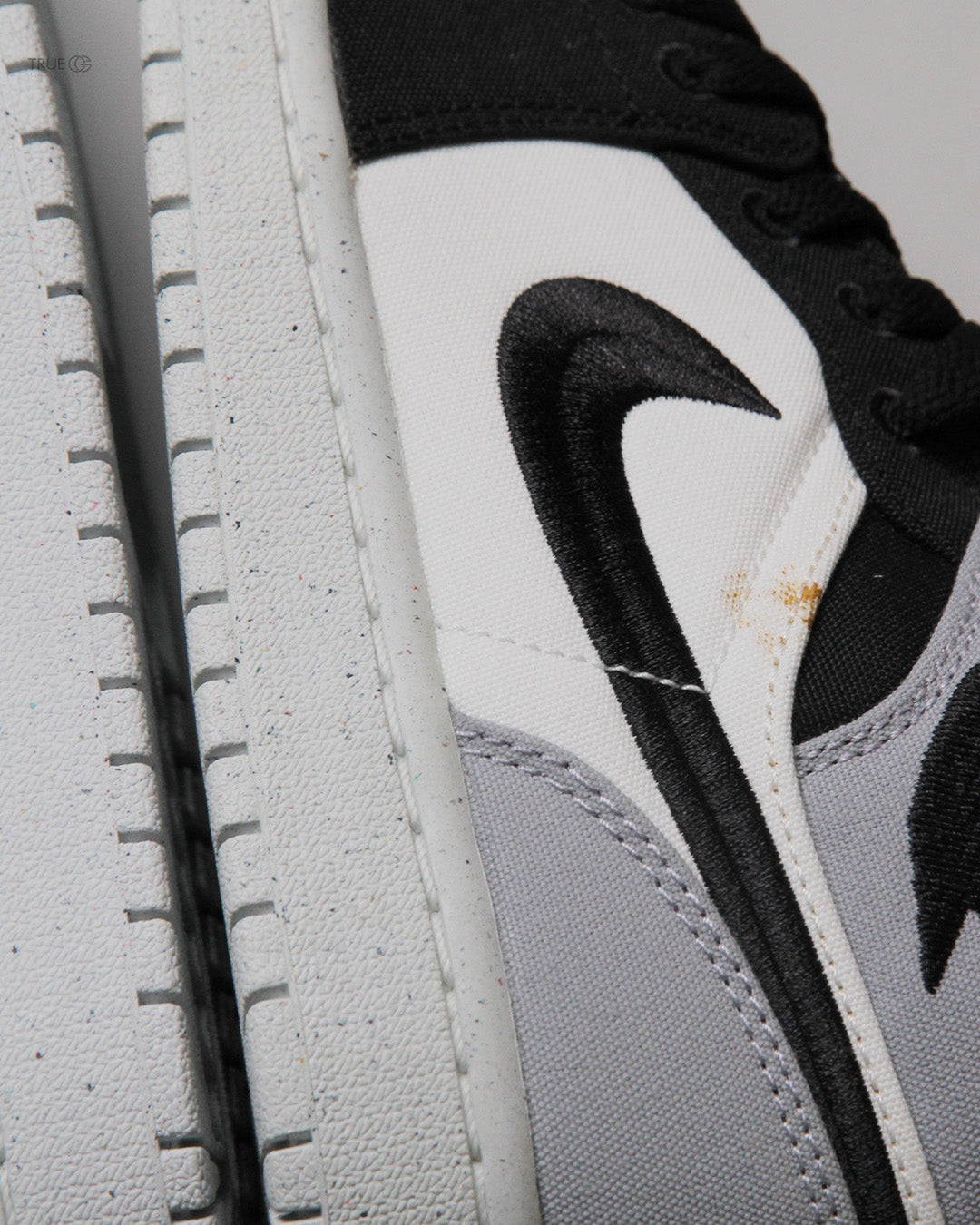 Air Jordan 1 Mid SE Light Steel Grey (W)
