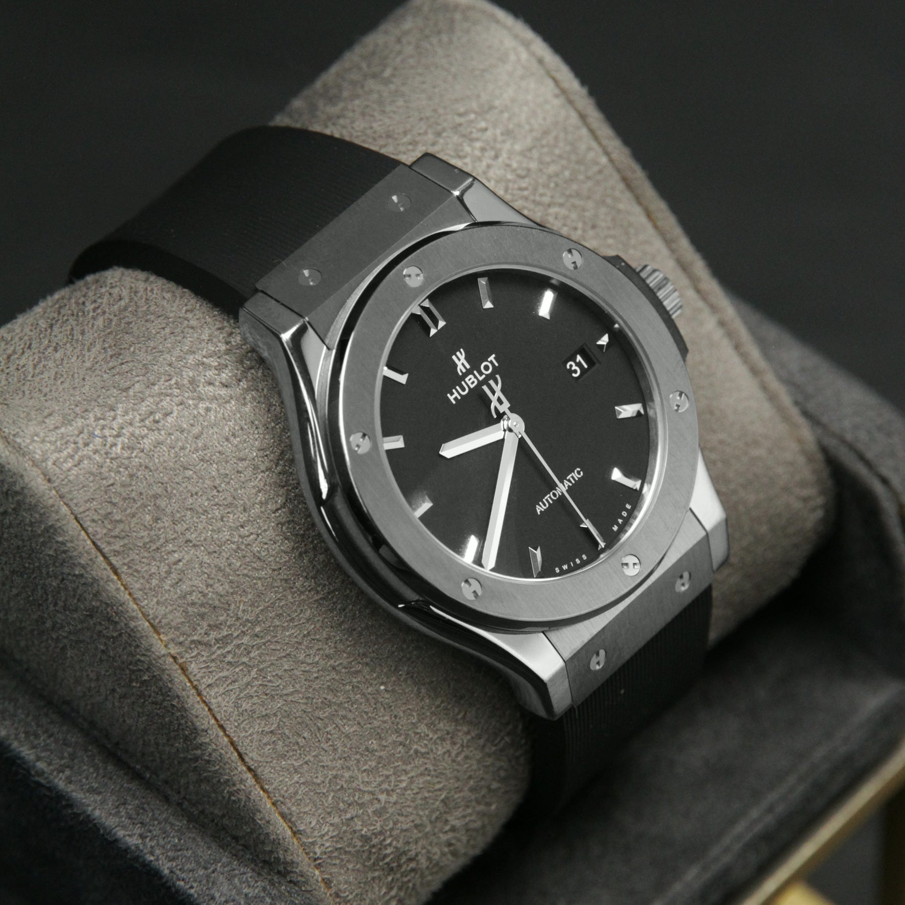 Hublot 42 Classic Fusion Titanium Black 542.NX.1171.RX