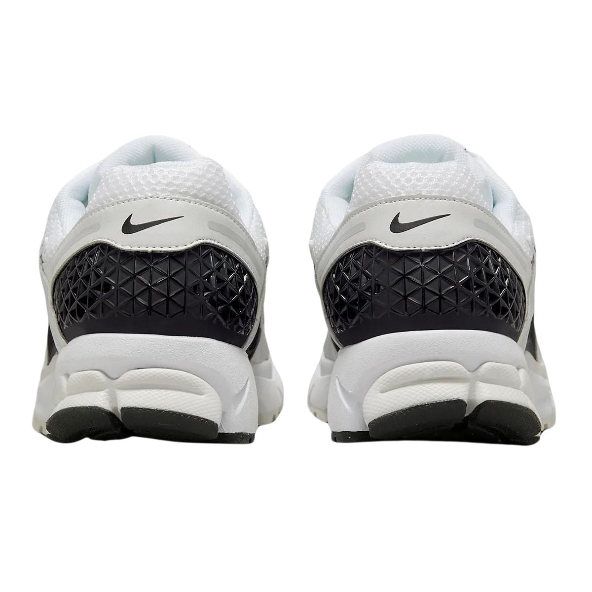 Nike Zoom Vomero 5 White Black