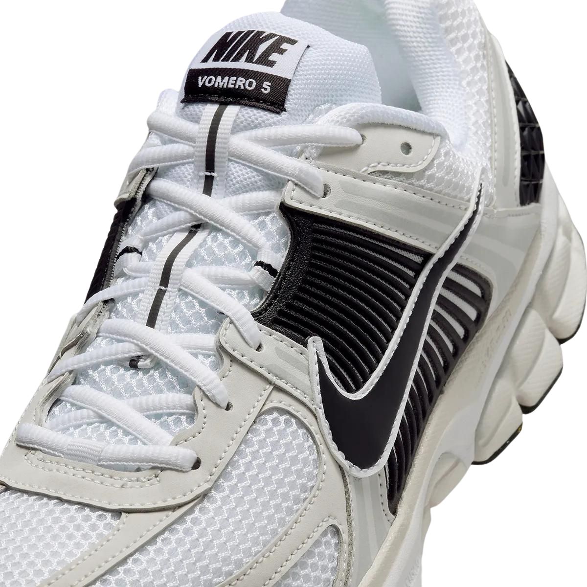 Nike Zoom Vomero 5 White Black