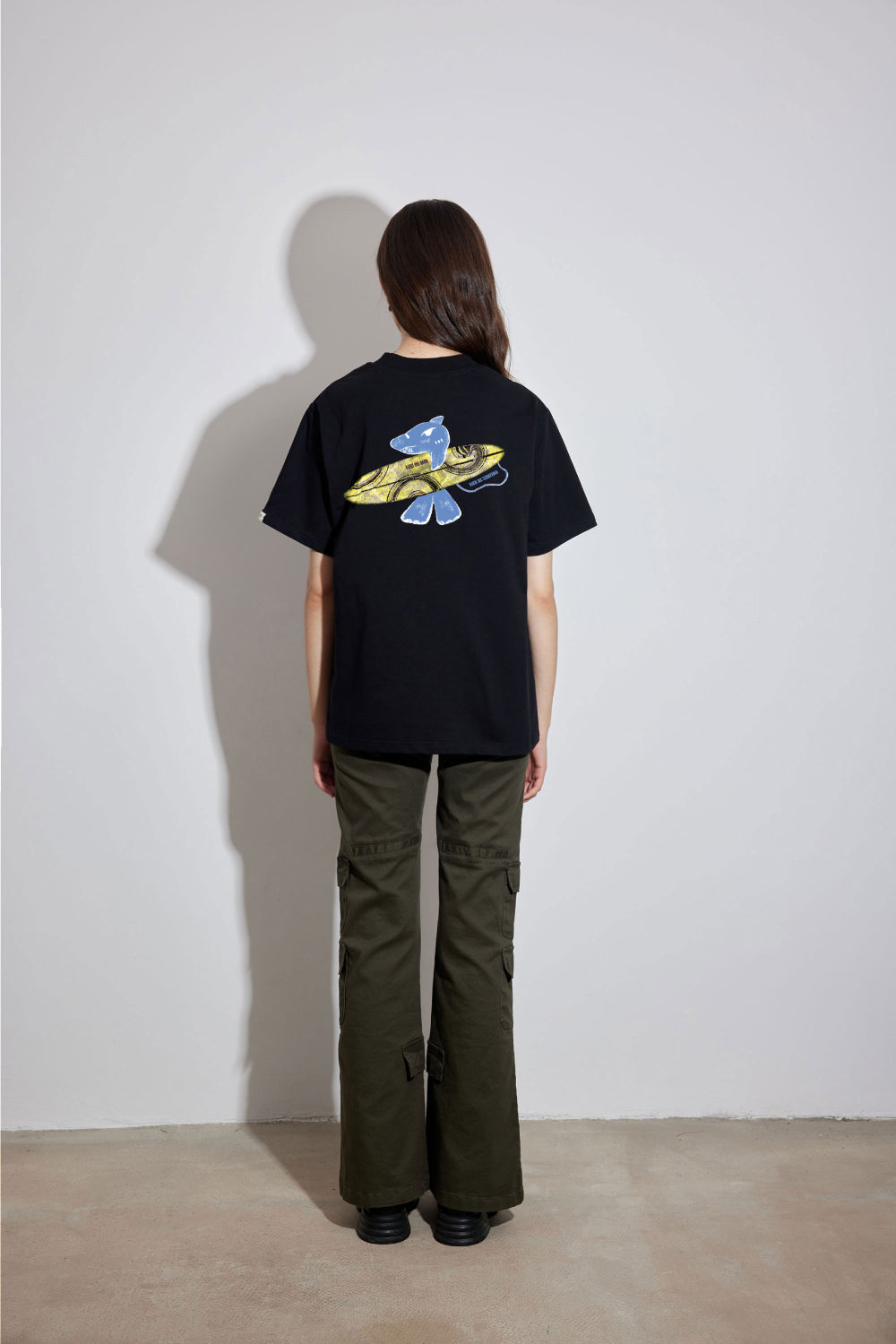 Fier De Moi Surfing Shark T-Shirt Black