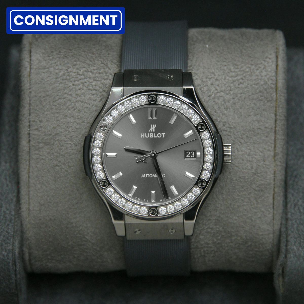 Hublot 38 Classic Fusion Racing Grey Titanium Diamond Bezel 565.NX.7071.RX.1204