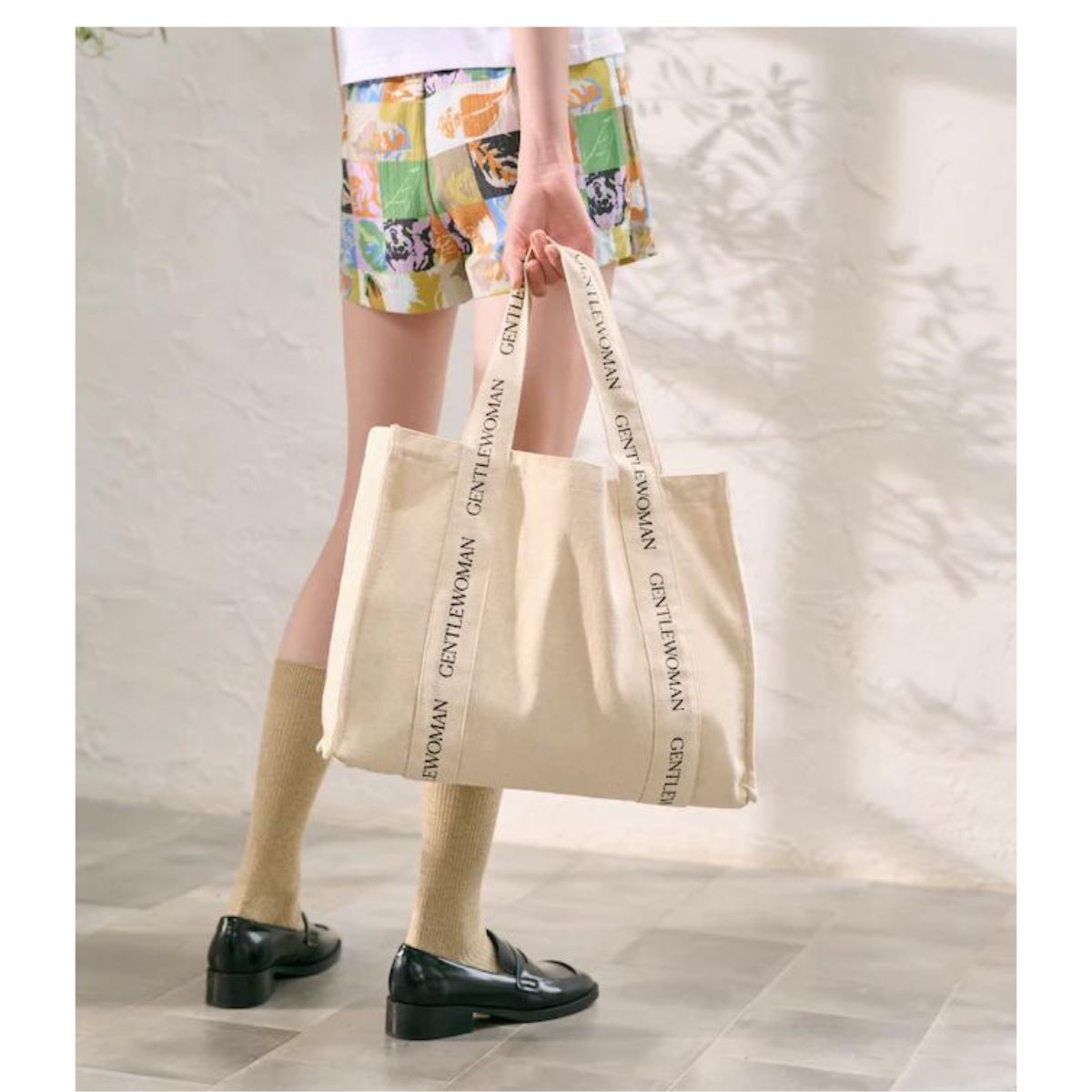 Gentle Woman Logo Strap Shopping Tote Cream