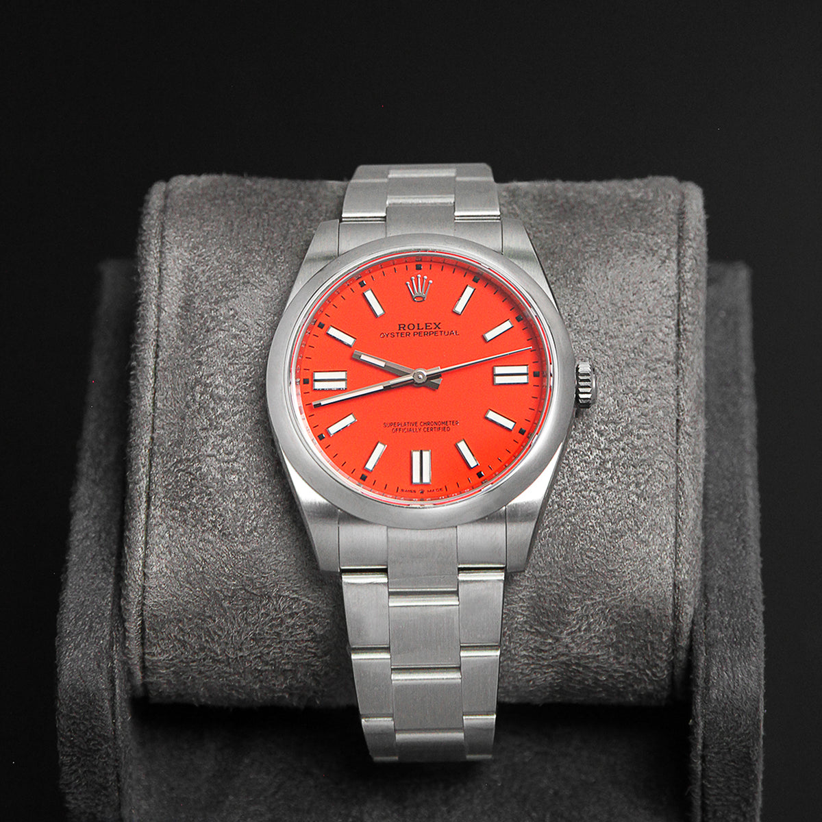 Oyster Perpetual 41 Red Dial 124300