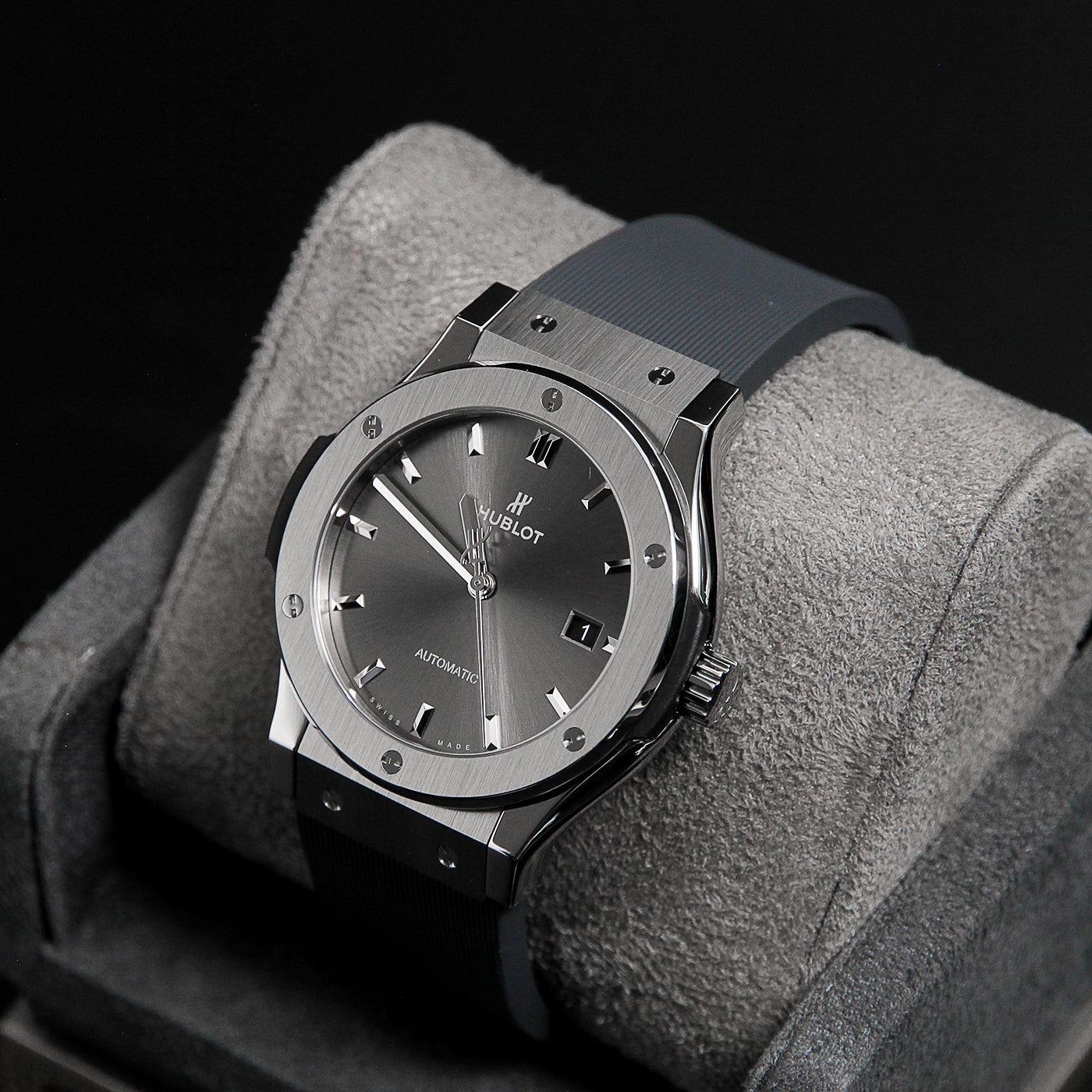 Hublot 42 Classic Fusion Titanium Racing Grey 542.NX.7071.RX