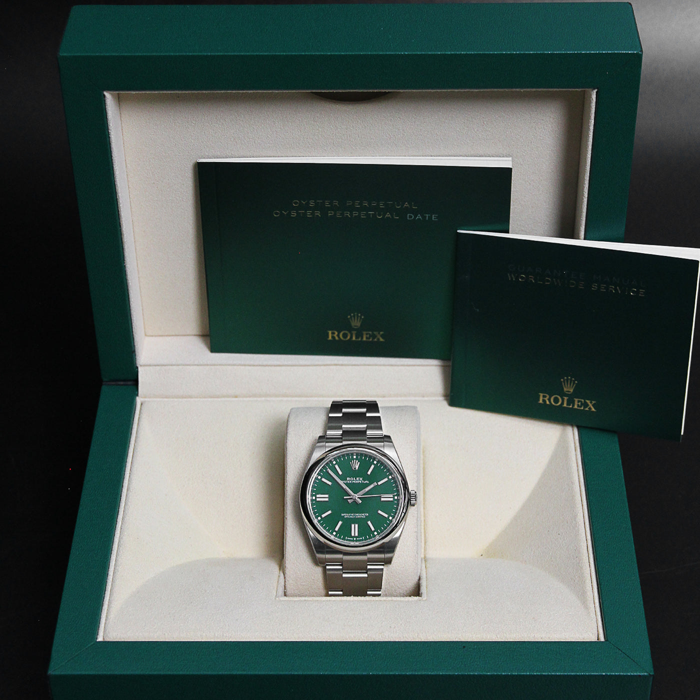 Oyster Perpetual 41  Green Dial 124300