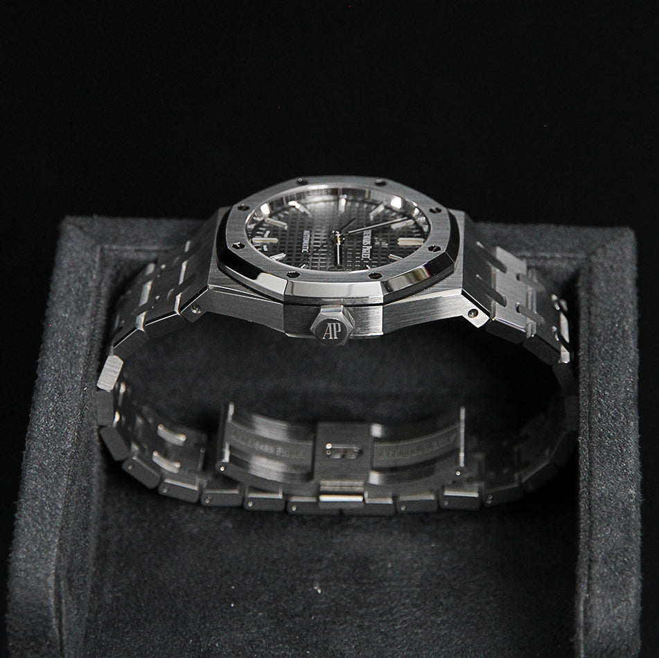 AP37 RO Grey Dial  15450ST.OO.1256ST.02