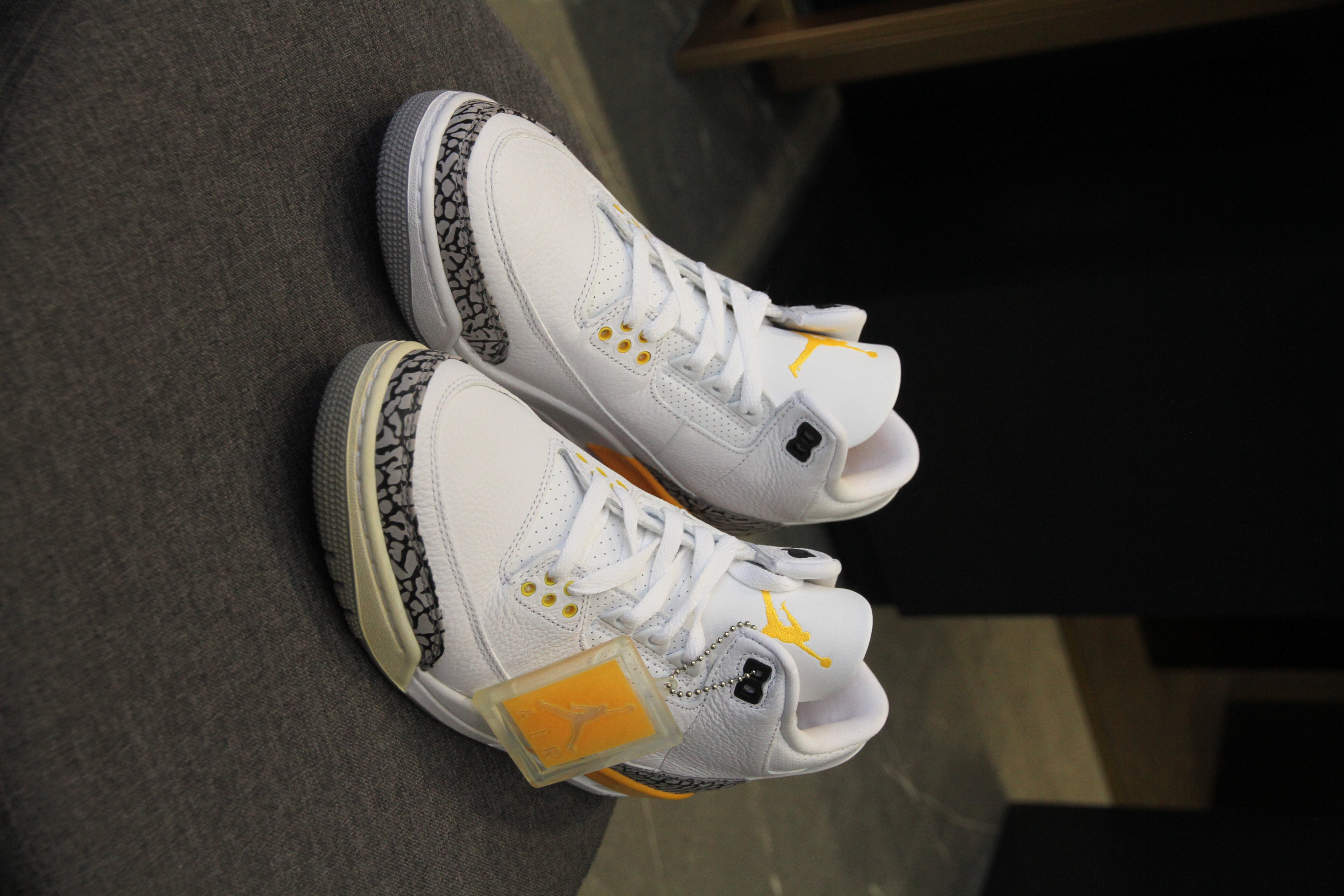 Air Jordan 3 Retro Laser Orange (W)