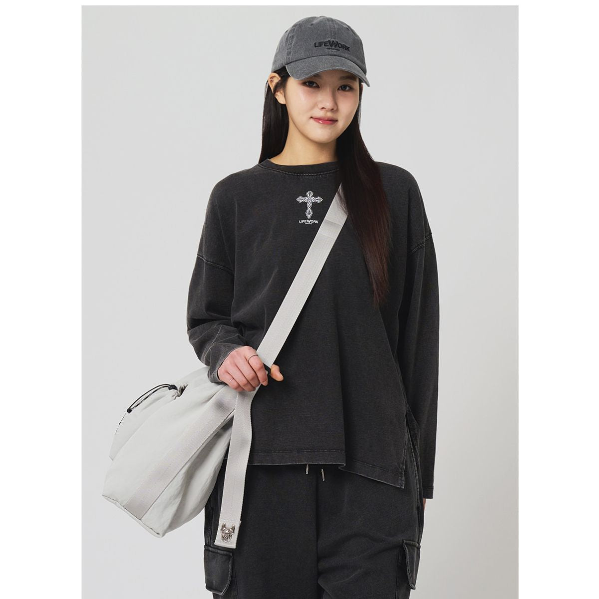 Lifework Shirring Face Radog Crossbody Bag