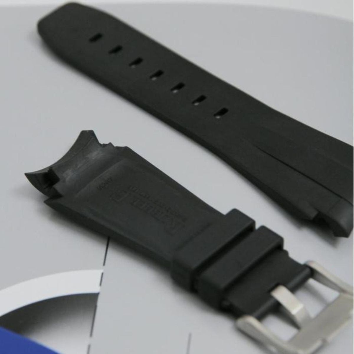 Rubber B Strap M2207