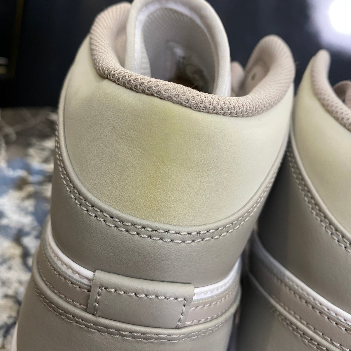 Air Jordan 1 Mid Linen